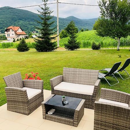 Apartment Golden Fields Smoljanac Esterno foto