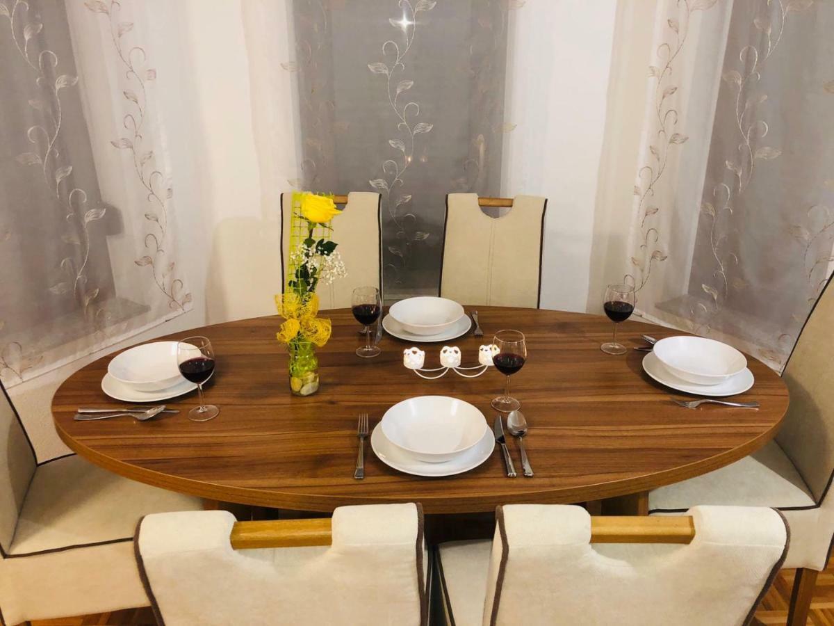 Apartment Golden Fields Smoljanac Esterno foto
