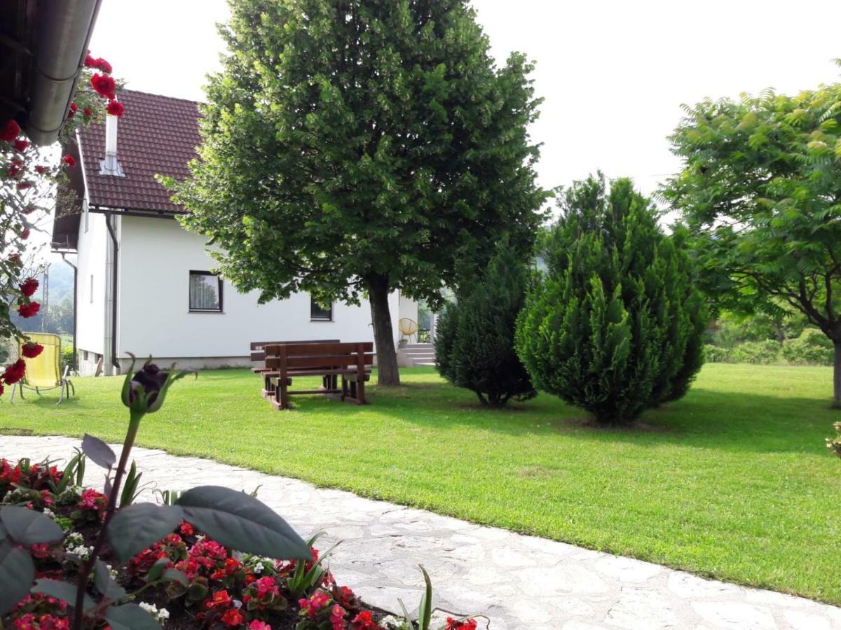 Apartment Golden Fields Smoljanac Esterno foto